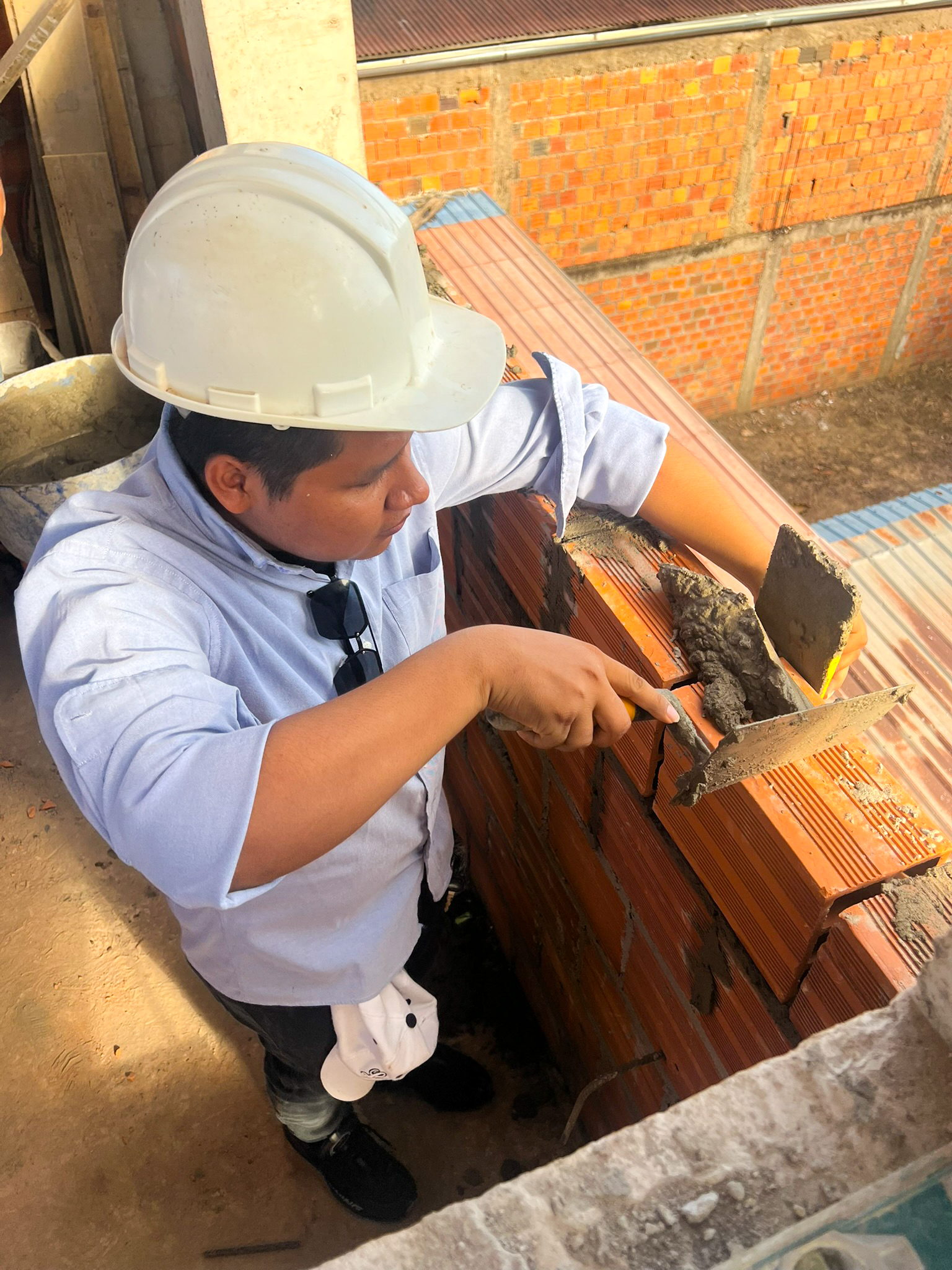 ASENTADO DE LADRILLO — foto 1